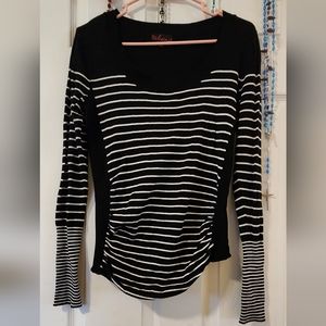 Woman's Takeout Top
